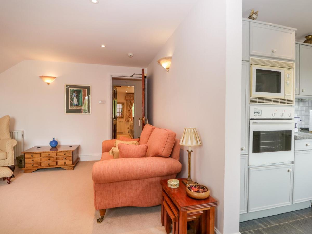 Parnam Apartment *