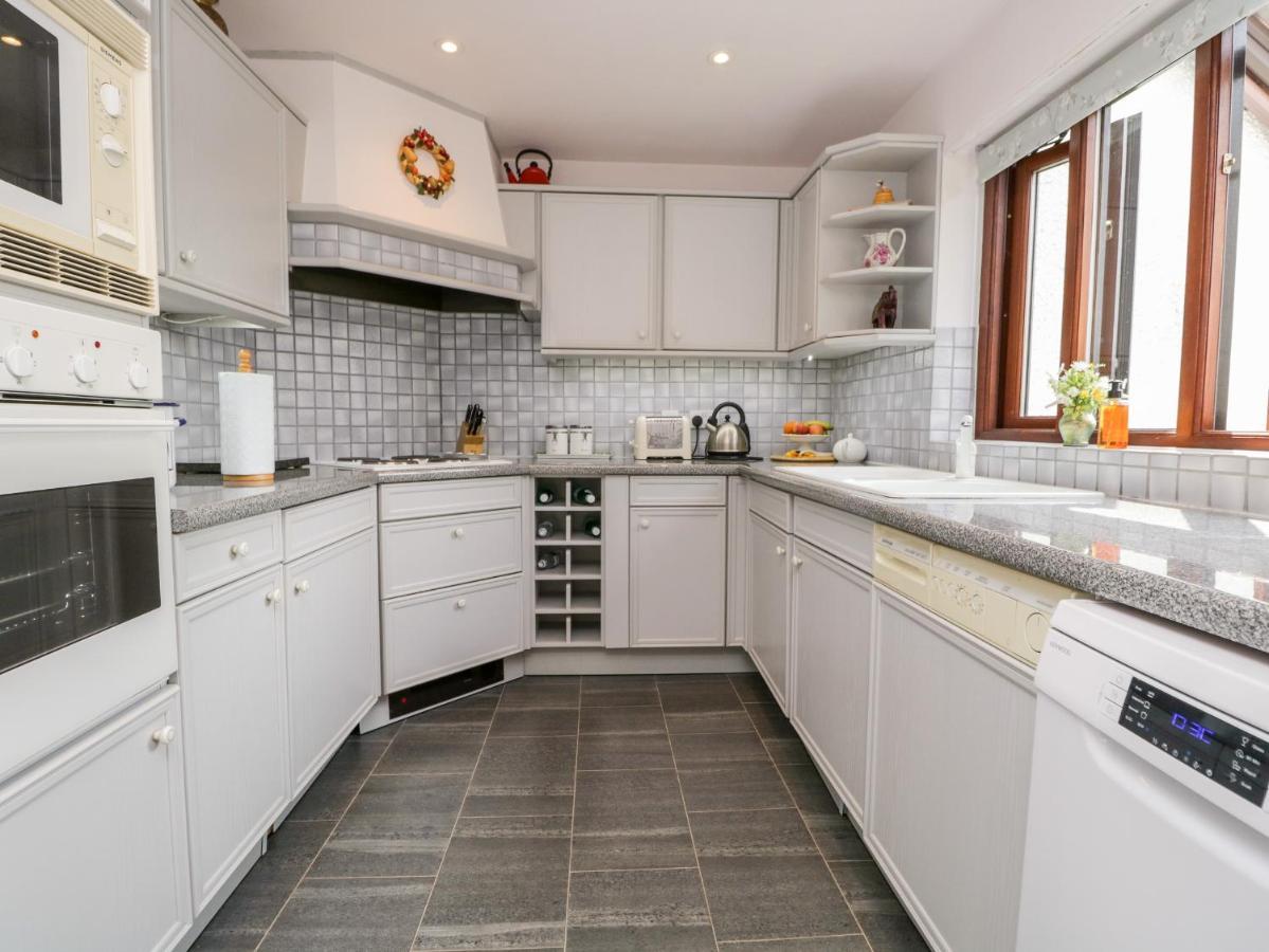 Parnam Apartment