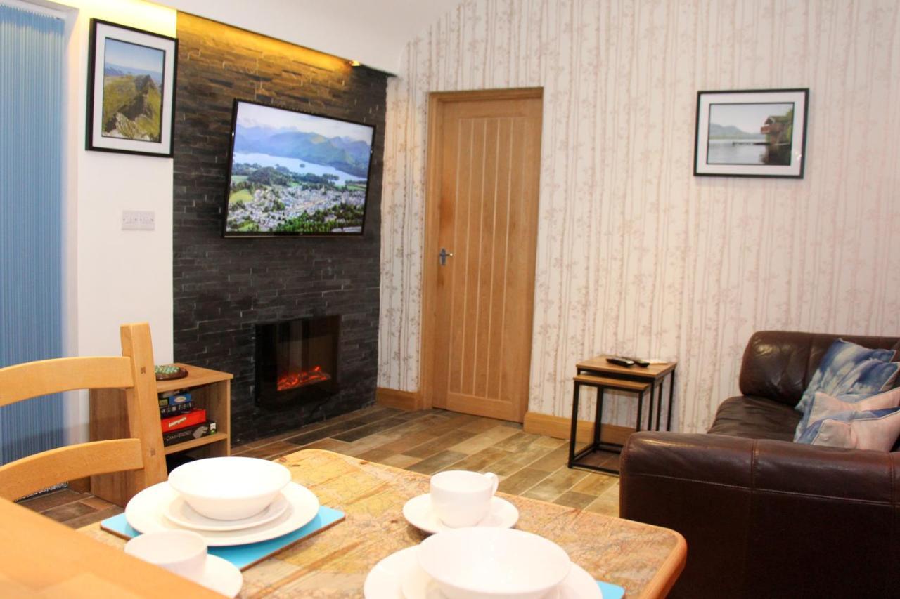The Bird House At Invergarry Apartment *