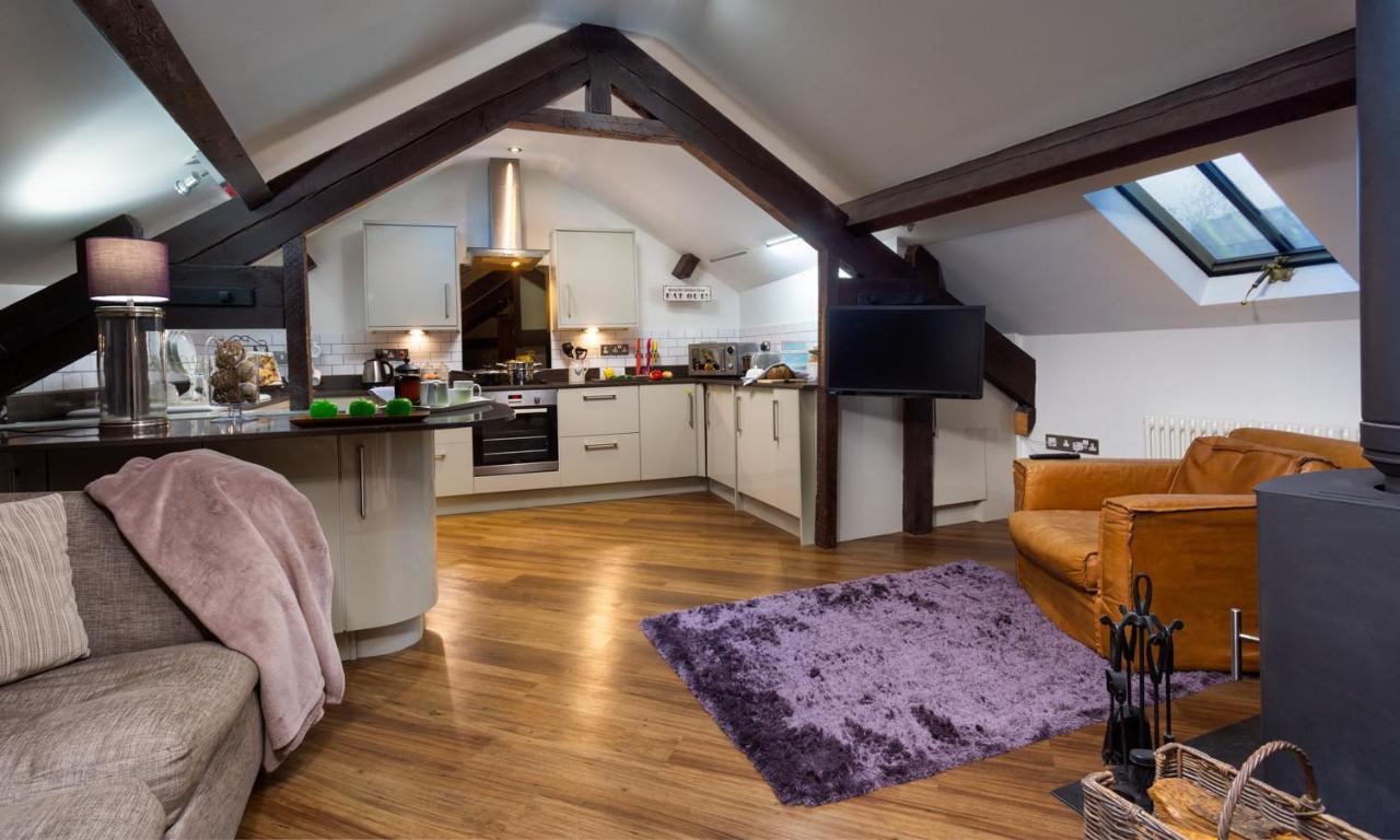Hayloft Apartment *