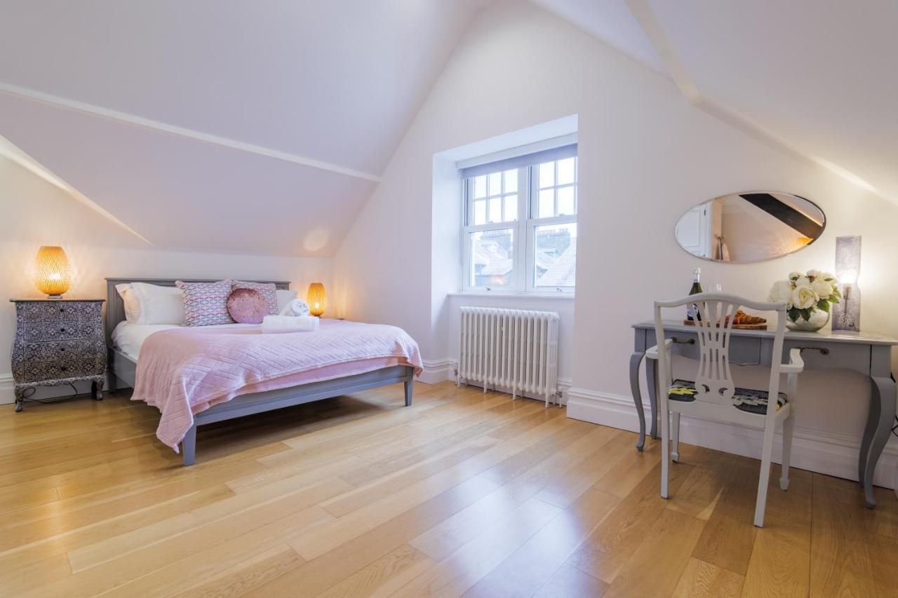 Cunsey, Penthouse
