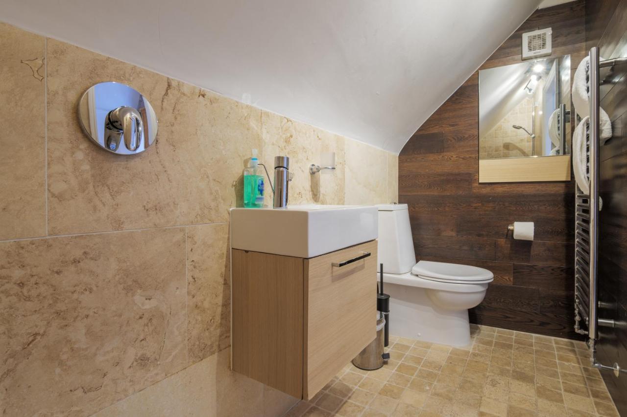 Cunsey, Penthouse