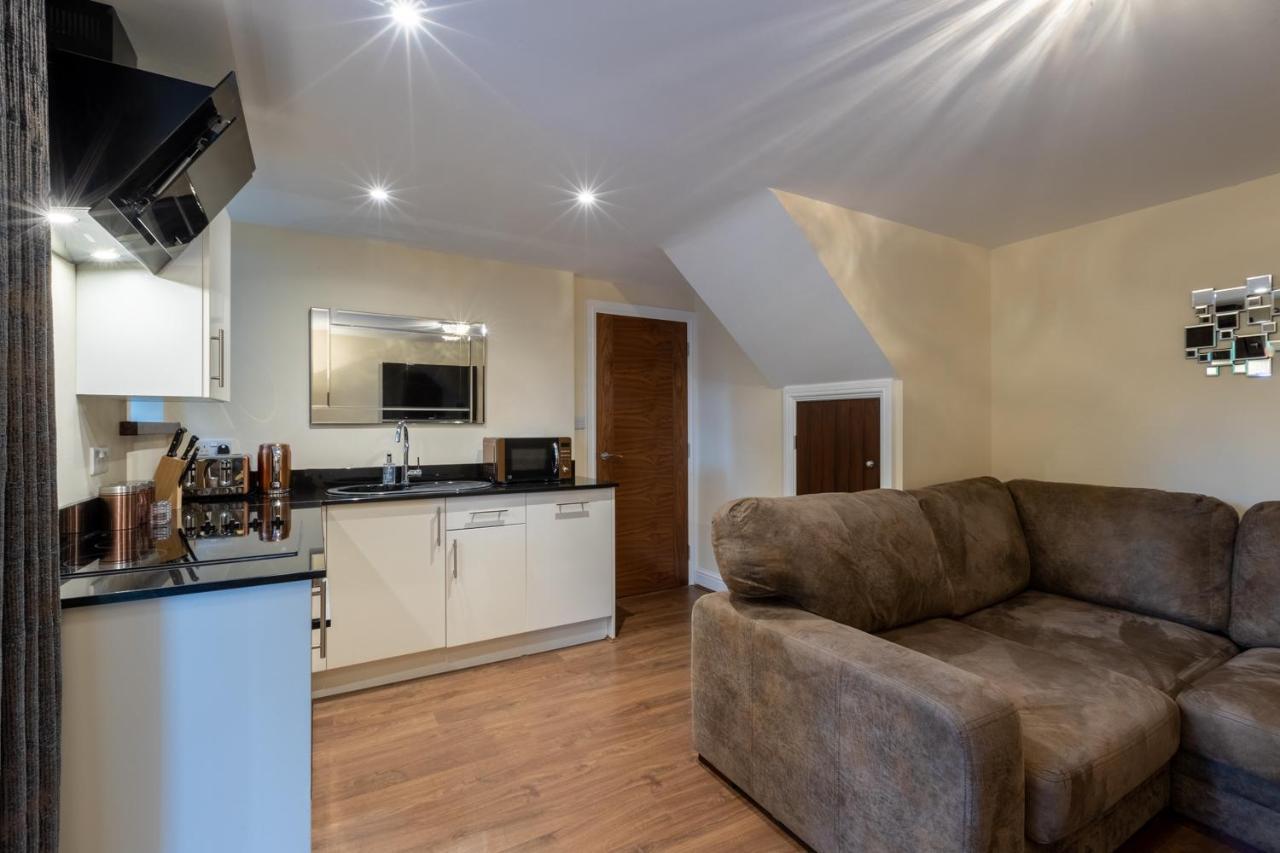 Lakes & Apartment Windermere