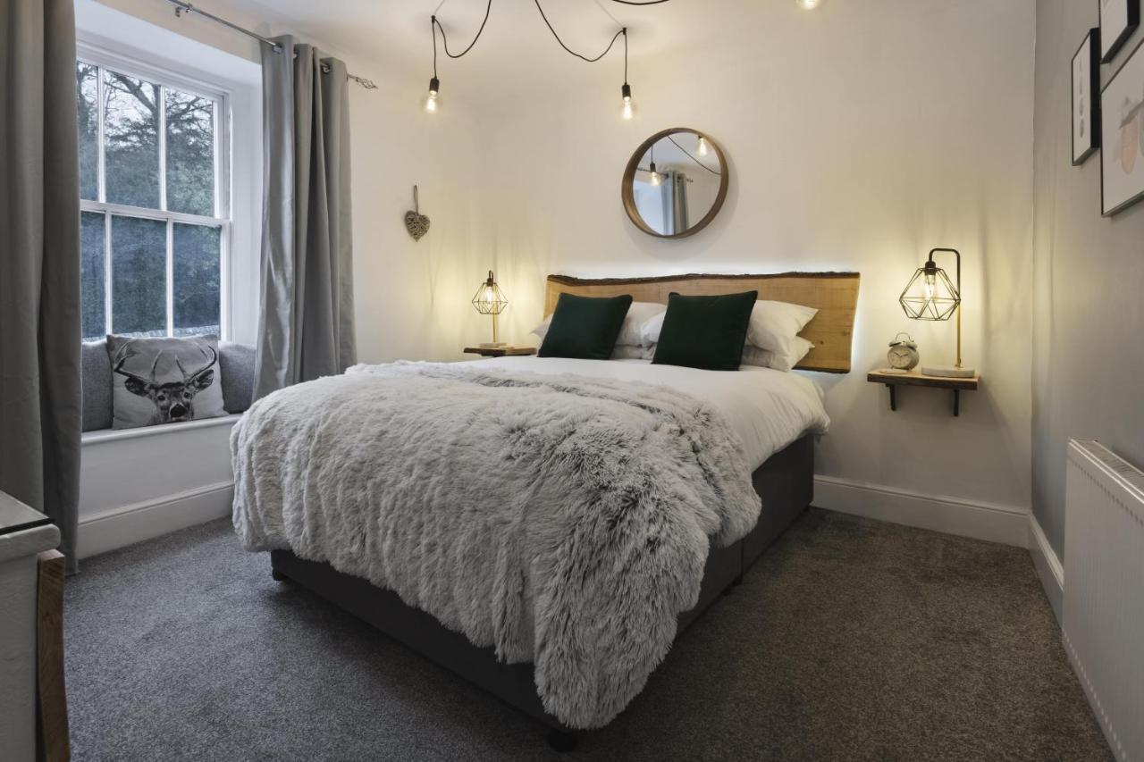 - 4* Windermere