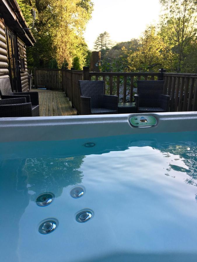 Mistletoe One Luxury With Hot Tub * Windermere