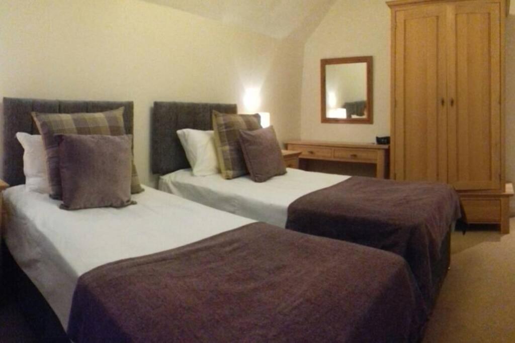 Swirl How, Winter Offered On 3 Nights Or Nov-mar *