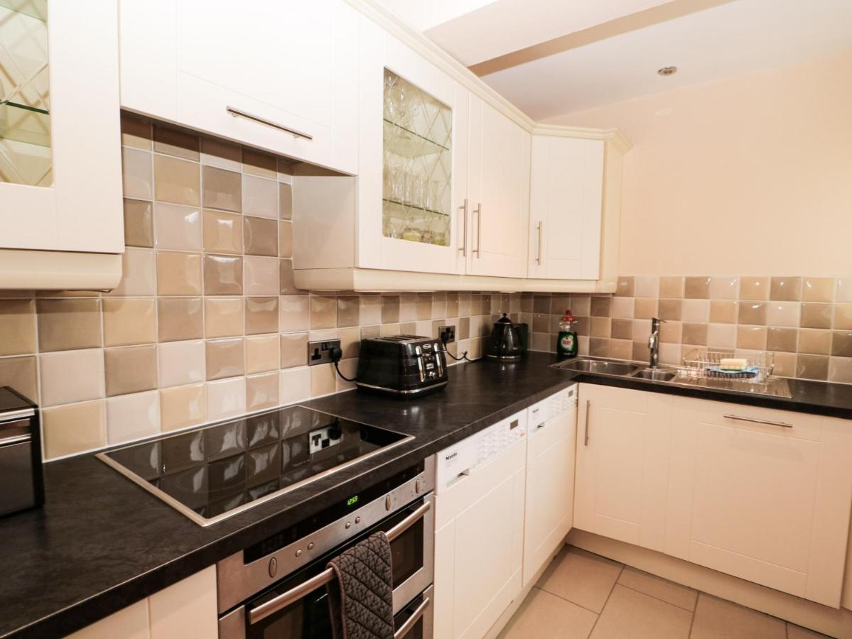 Ascension Island Apartment *