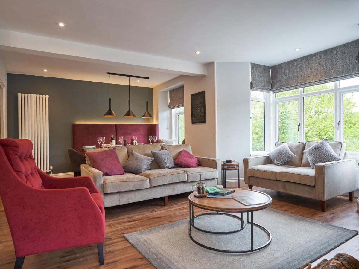 Upper Sheriff's Place * Windermere