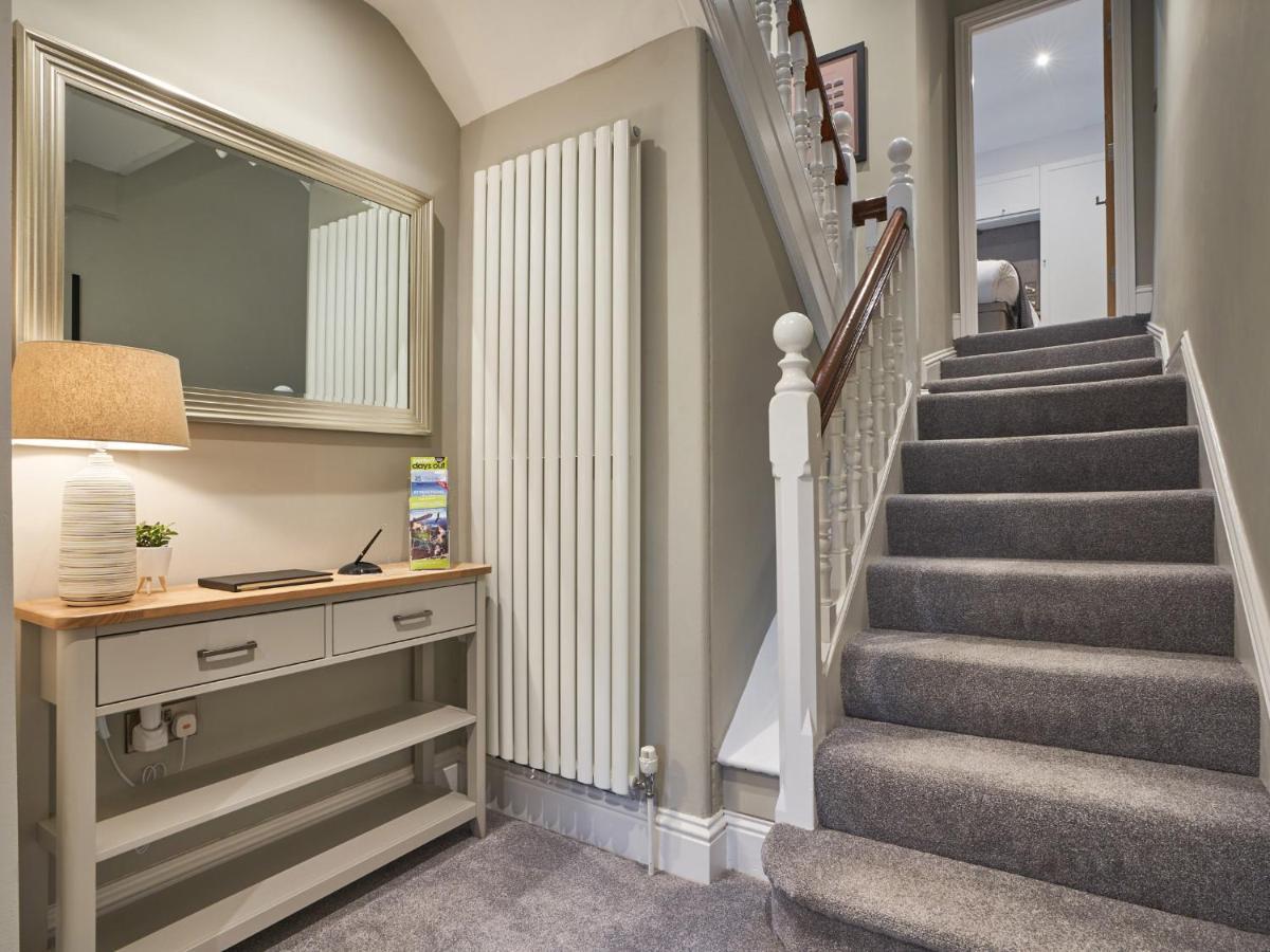 Holiday home Upper Sheriff's Place *