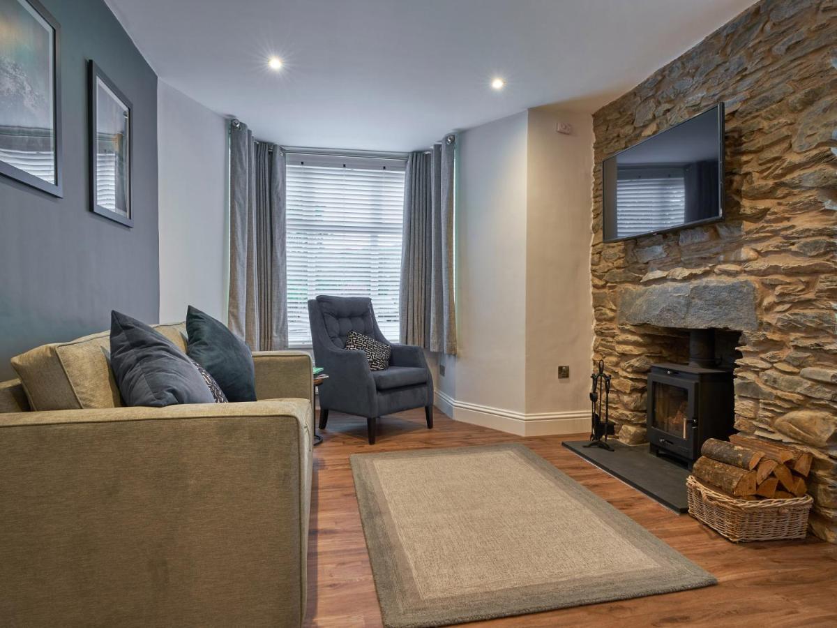 Lower Sheriff's Place Apartment