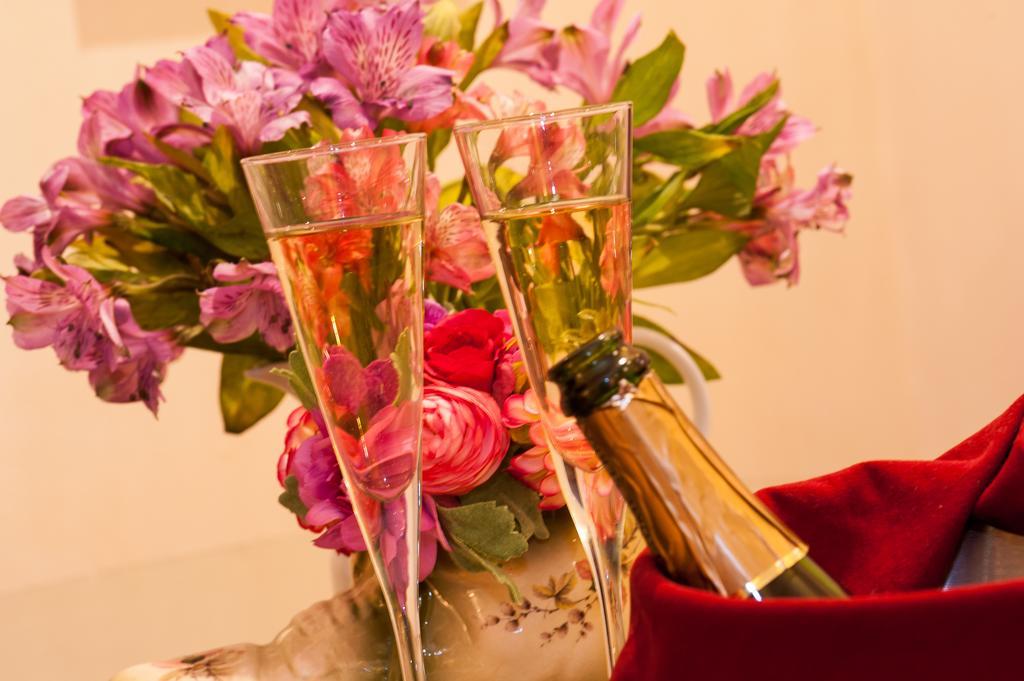 Boutique & Hot Tubs Hotel 4*