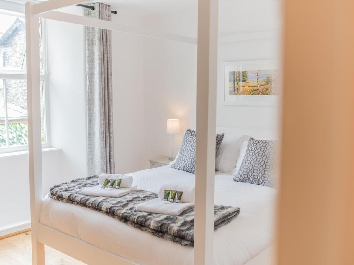 Pass The Keys Stylish Holiday home *