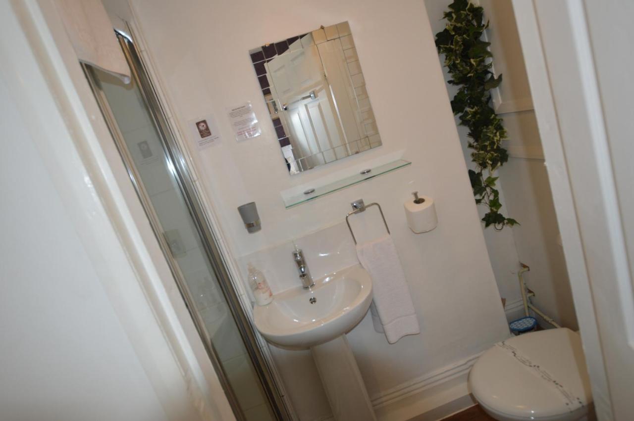 Seasons Rest 3* Windermere