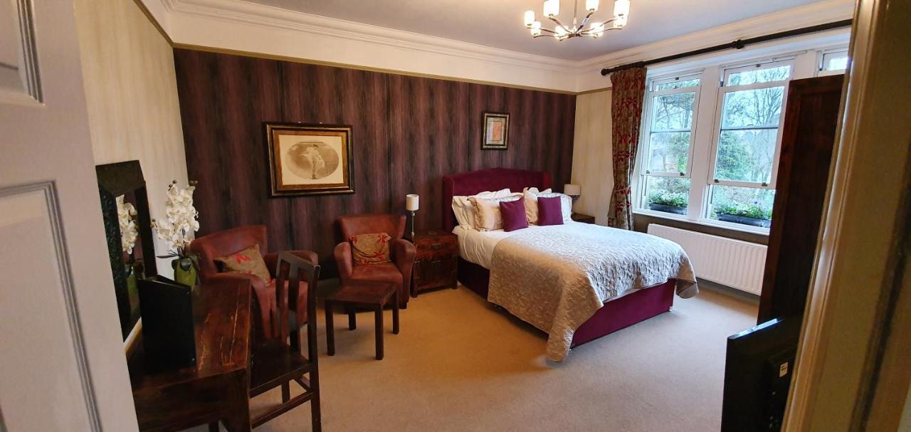 The Howbeck & The Retreat Incl Off-site Health Club And Parking Ev Point Available