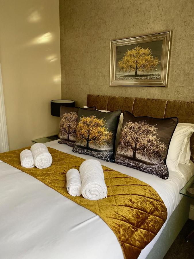 Merewyke Boutique Luxury Family Sleeps 4 , Location * Windermere