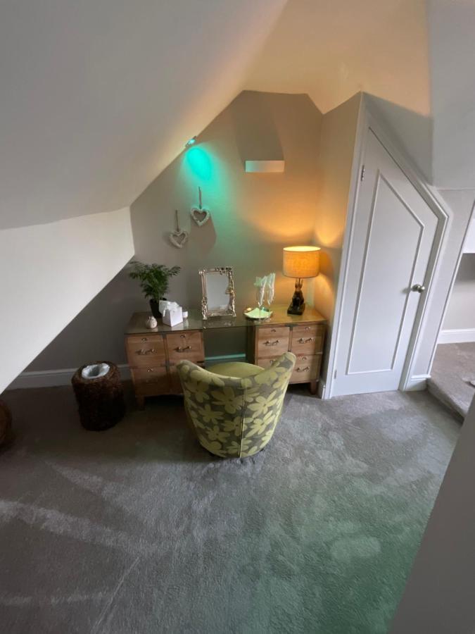 Boutique & Hot Tubs Hotel 4*