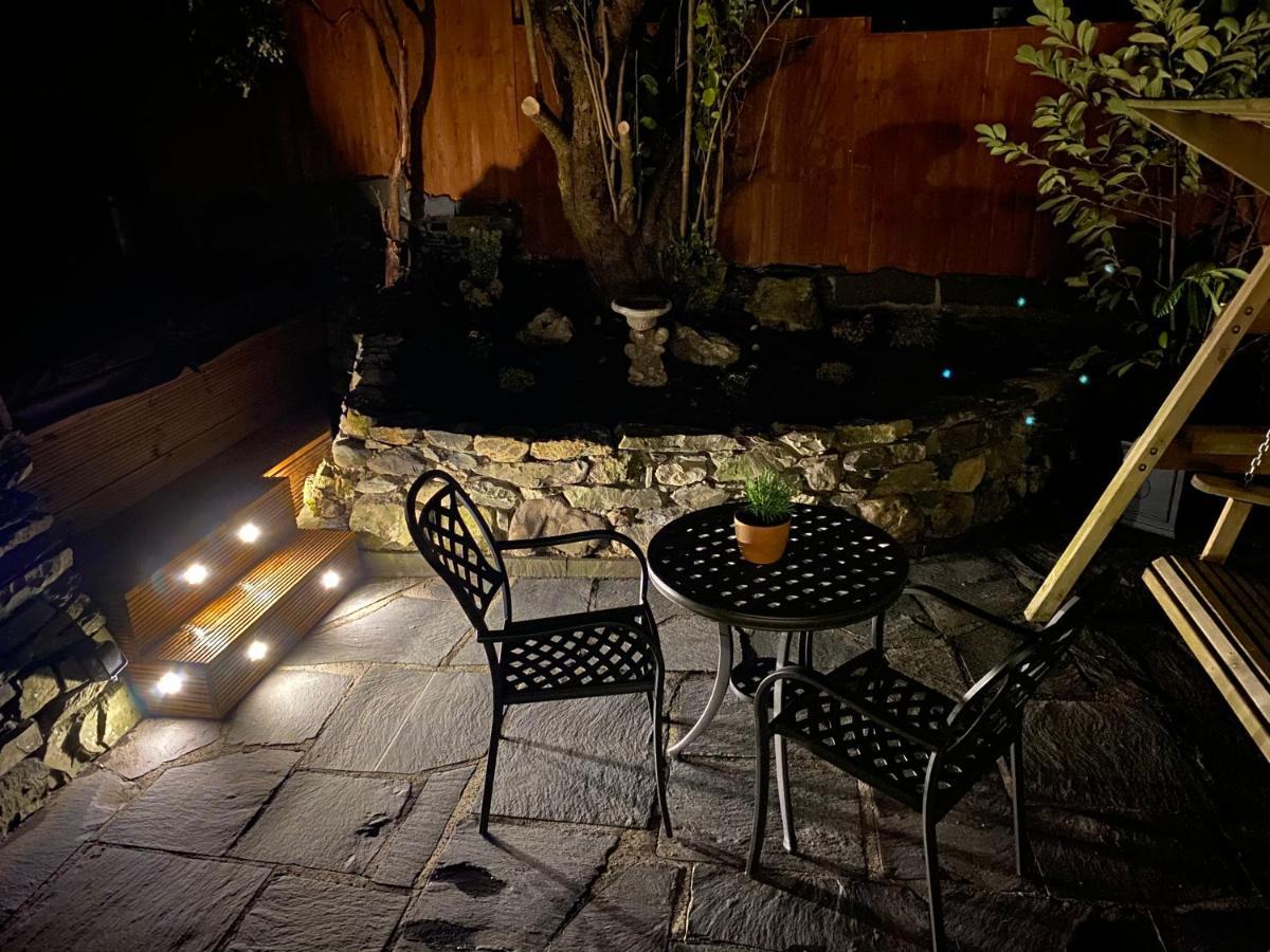 Boutique & Hot Tubs Hotel