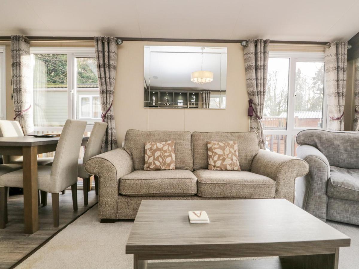 Holiday home Woodpecker Windermere