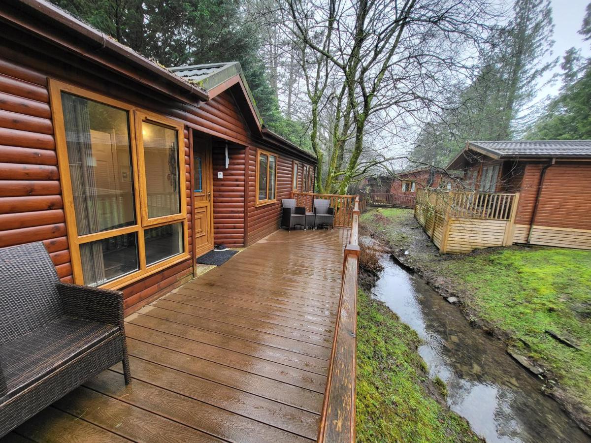 Cheerful 3 Bedroom At White Cross Bay Holiday home *