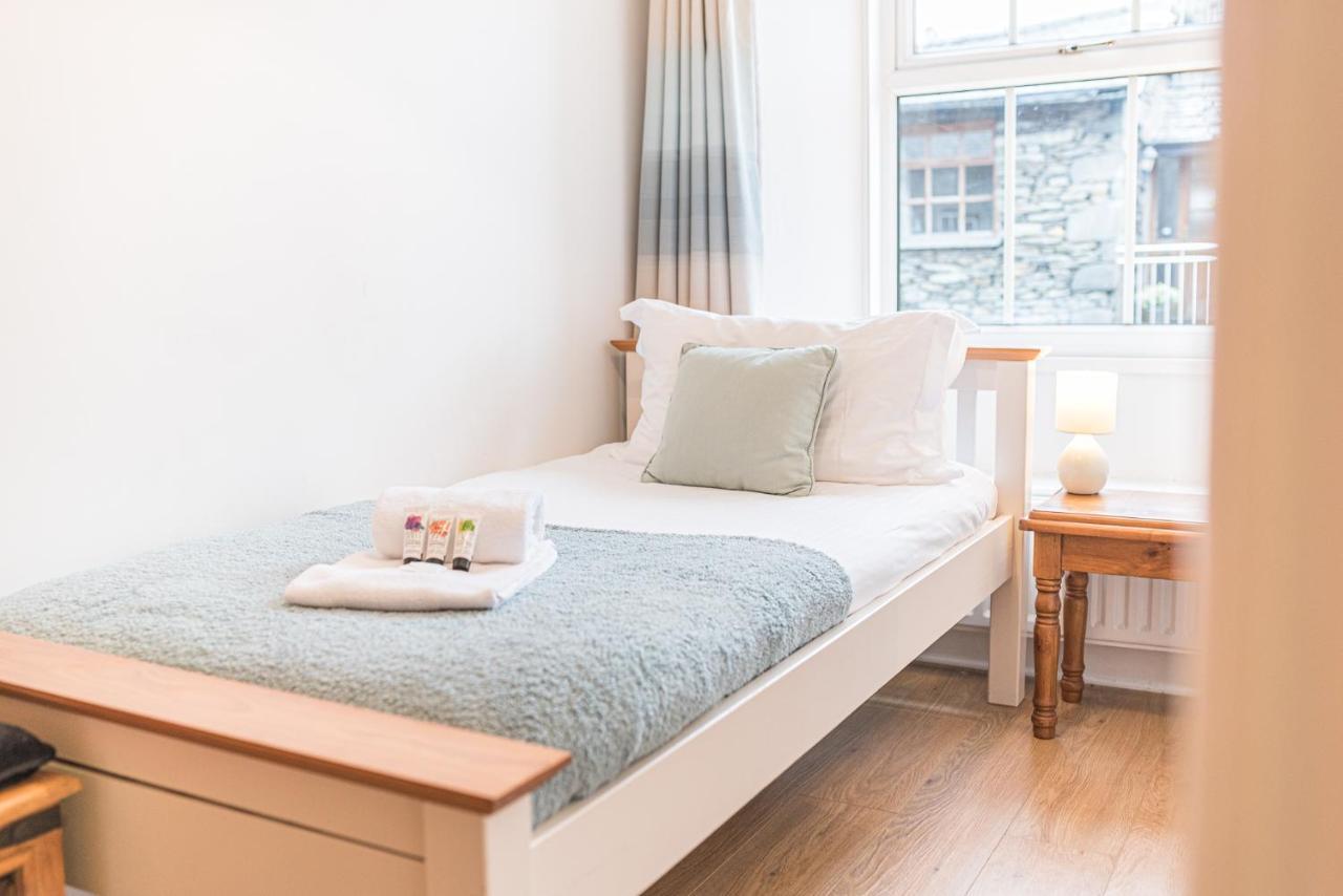 Pass The Keys Cosy Victorian Family In Holiday home Windermere