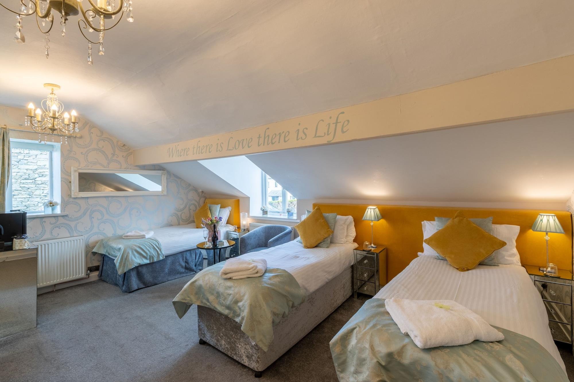 Guest house Holly With Free Off Site Health Club