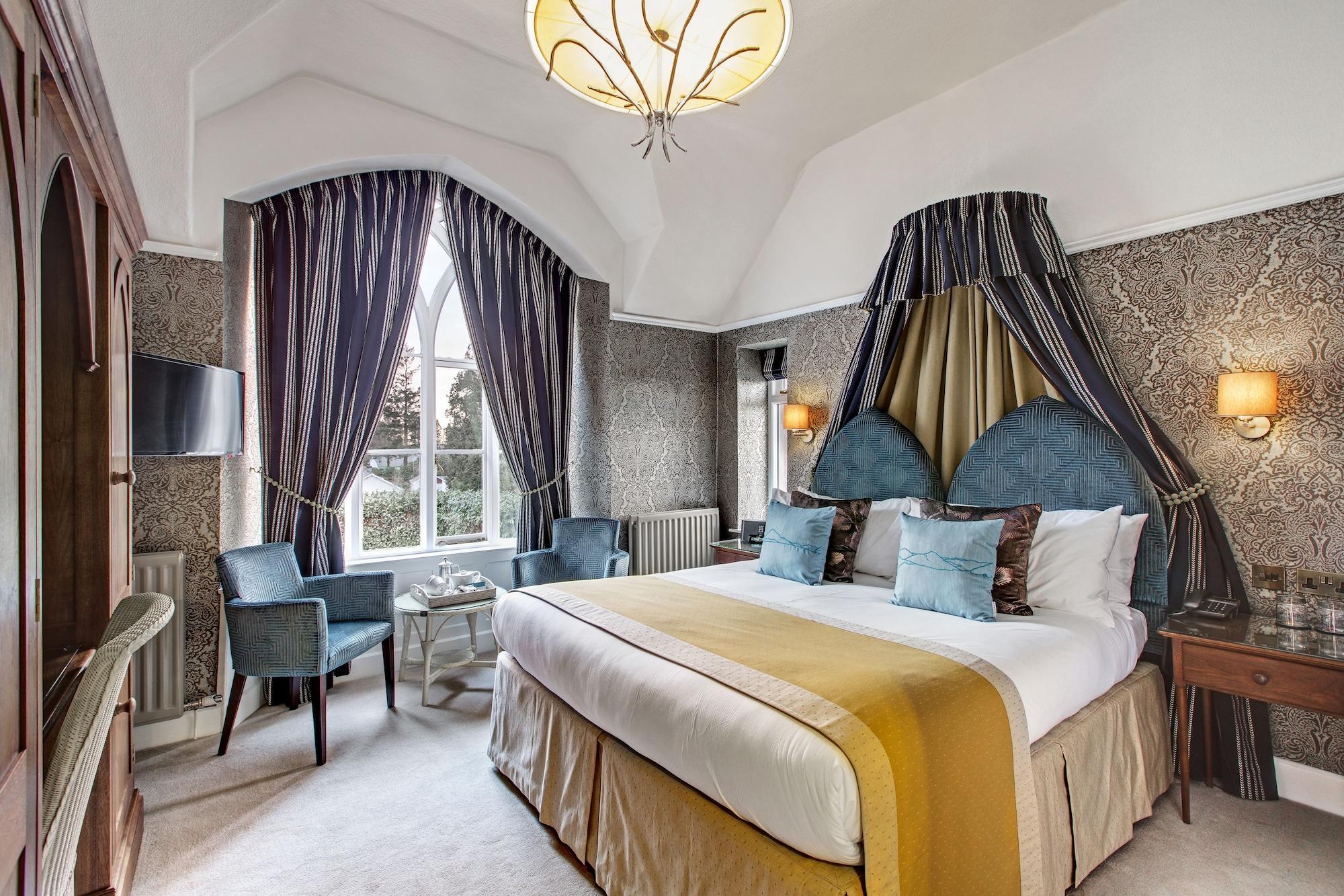 Cedar Manor * Windermere