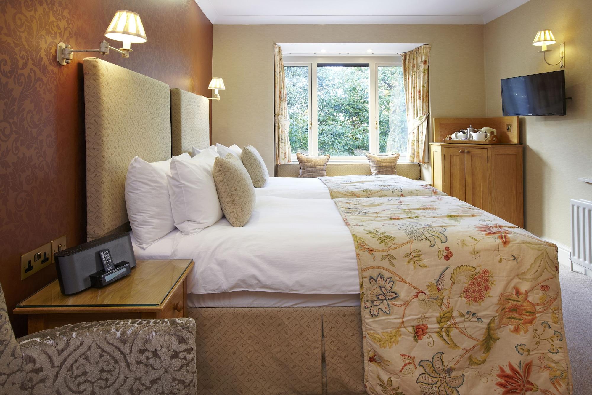 Cedar Manor * Windermere