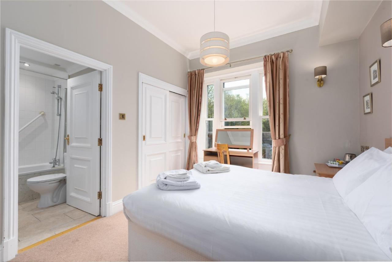 Manor Hotel 3*