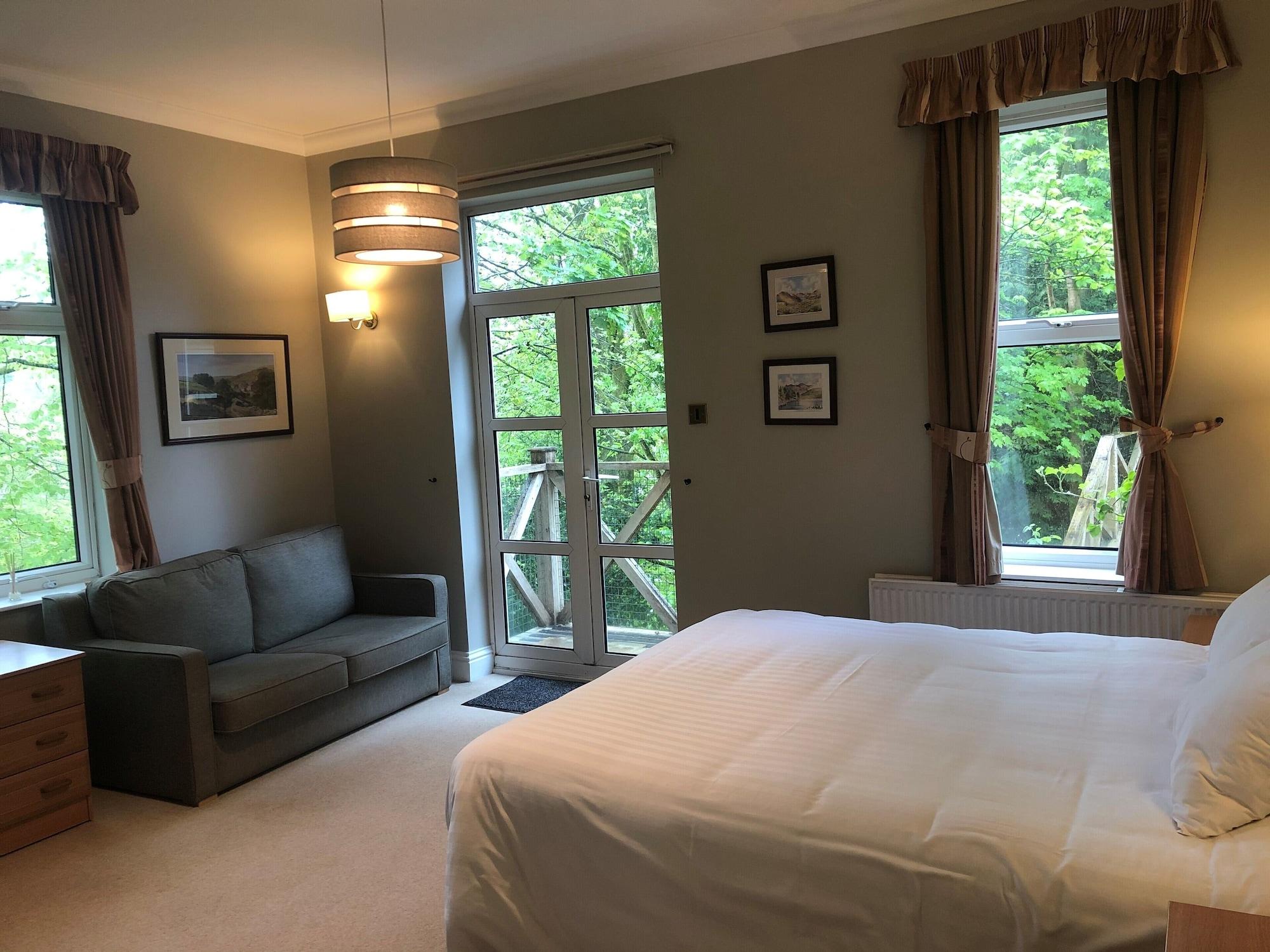 Manor Hotel 3*