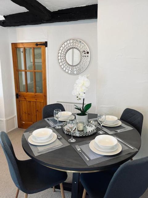 Quirky Cottage, Cosy Grade Ii Listed 2 Bed Troutbeck Bridge Apartment Windermere