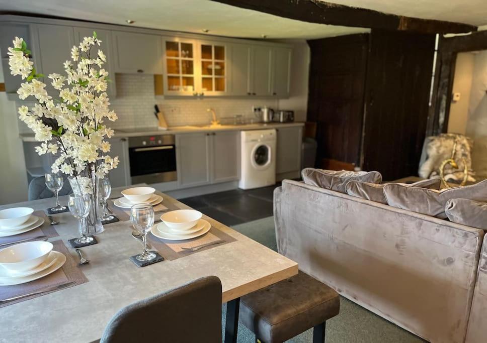 The Old Post Office, Cosy Grade Ii Listed 2 Bed