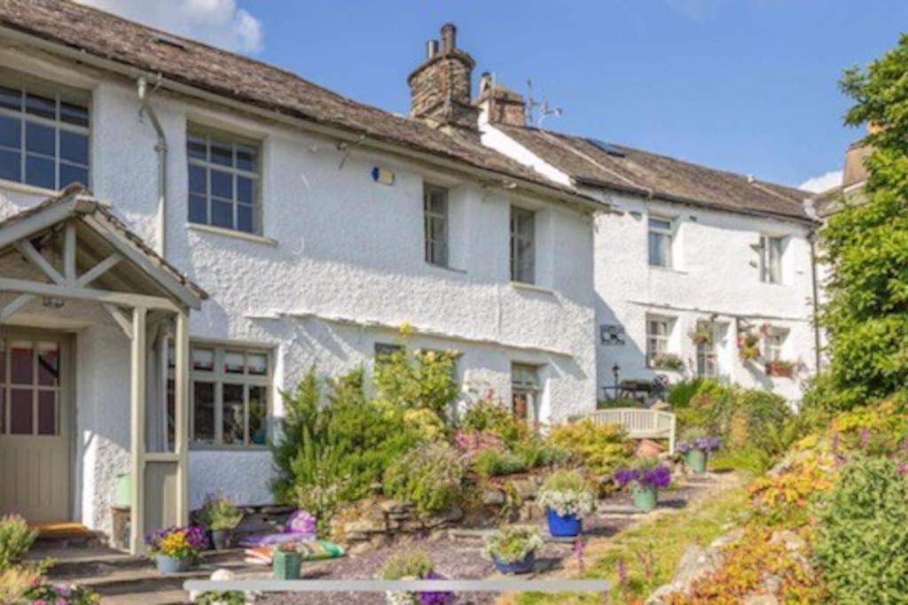 The Old Post Office, Cosy Grade Ii Listed 2 Bed Apartment Windermere