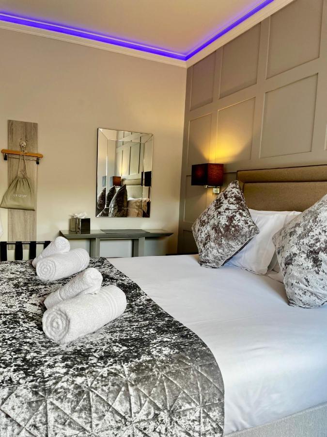 The Mews Boutique Deluxe Apartments, Sleep 2-6 People , Central Location, Free Parking Apartamento
