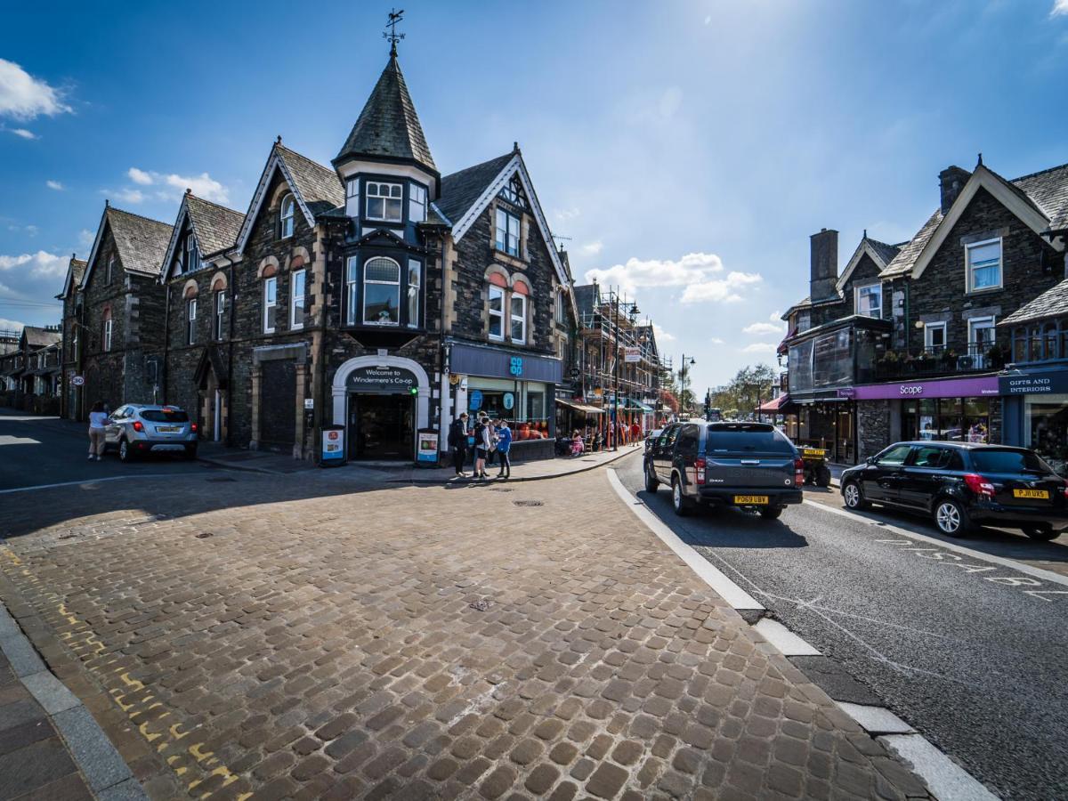 Pass The Keys Cosy Victorian Family In Holiday home Windermere