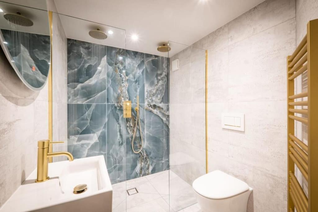 Apartment Glen Wynne: Pet-friendly With Health Club Access