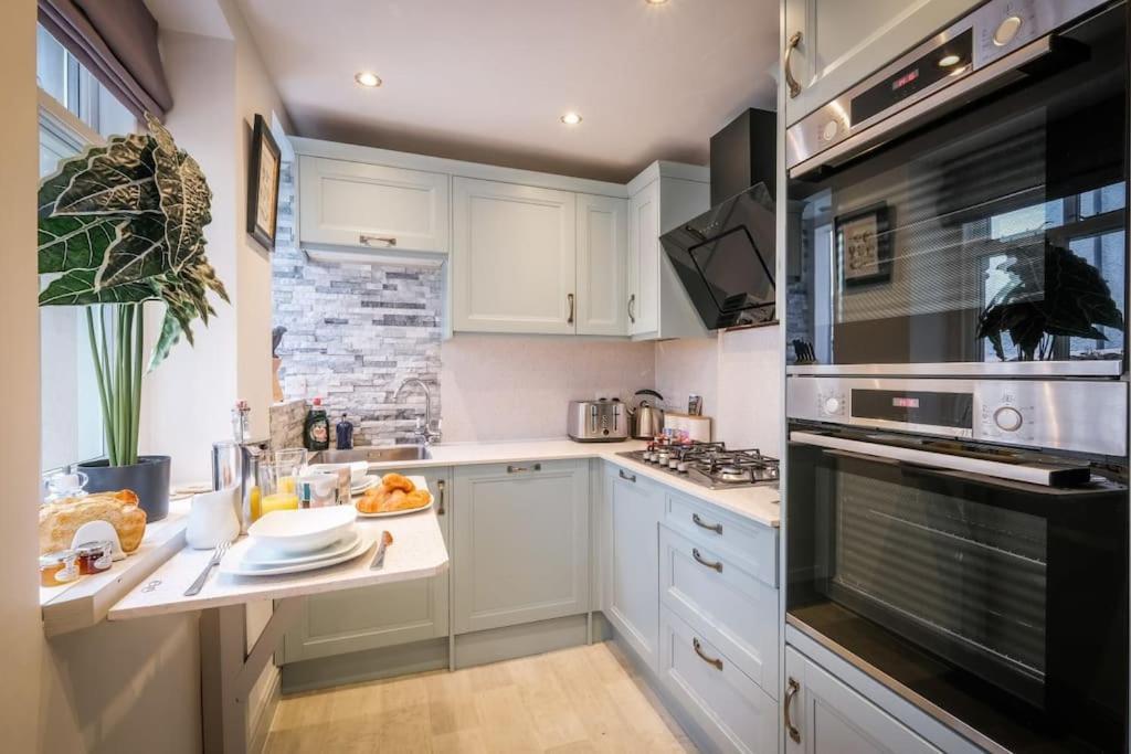 Glen Wynne: Pet-friendly With Health Club Access Apartment