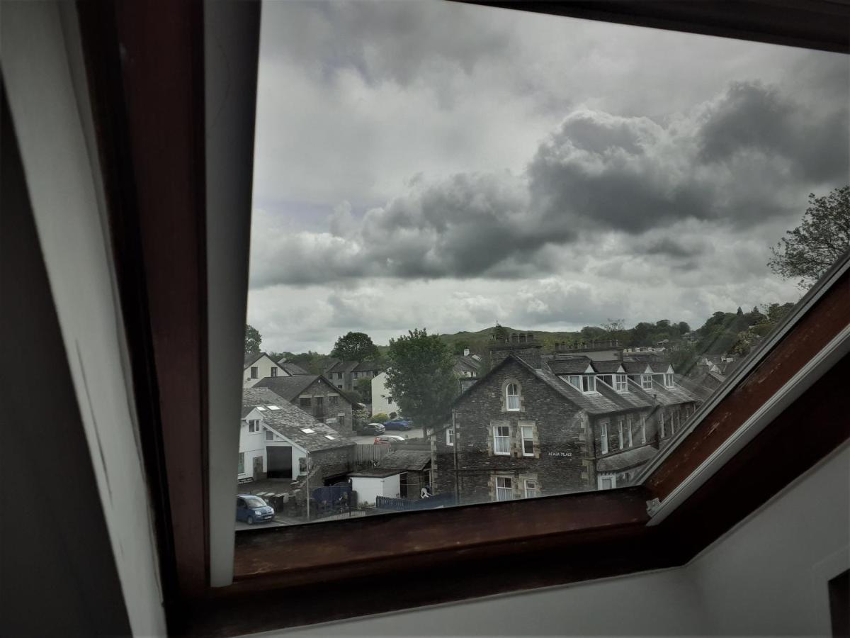 Brook House ― Free On-site Car Park