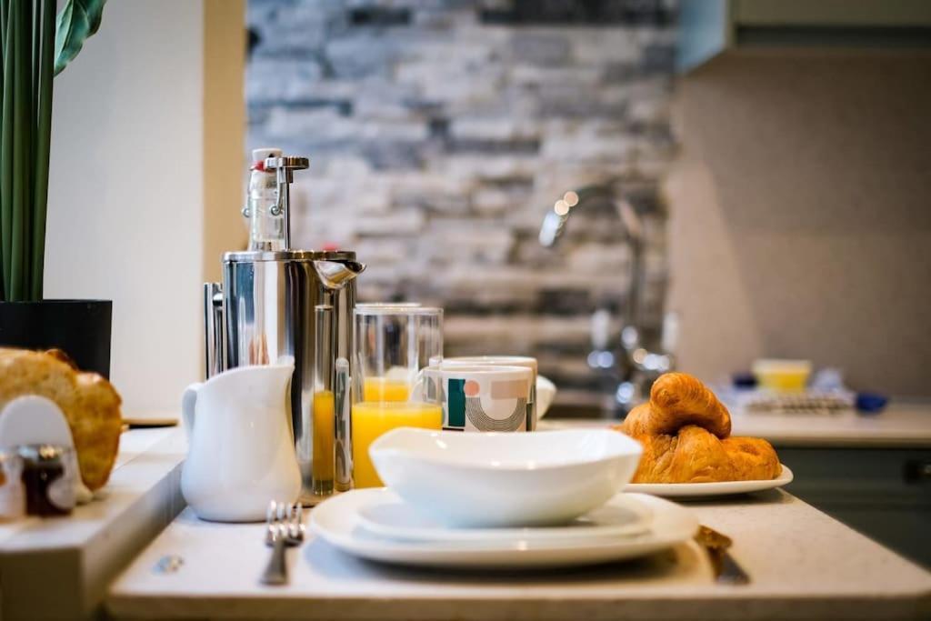 Glen Wynne: Pet-friendly With Health Club Access *