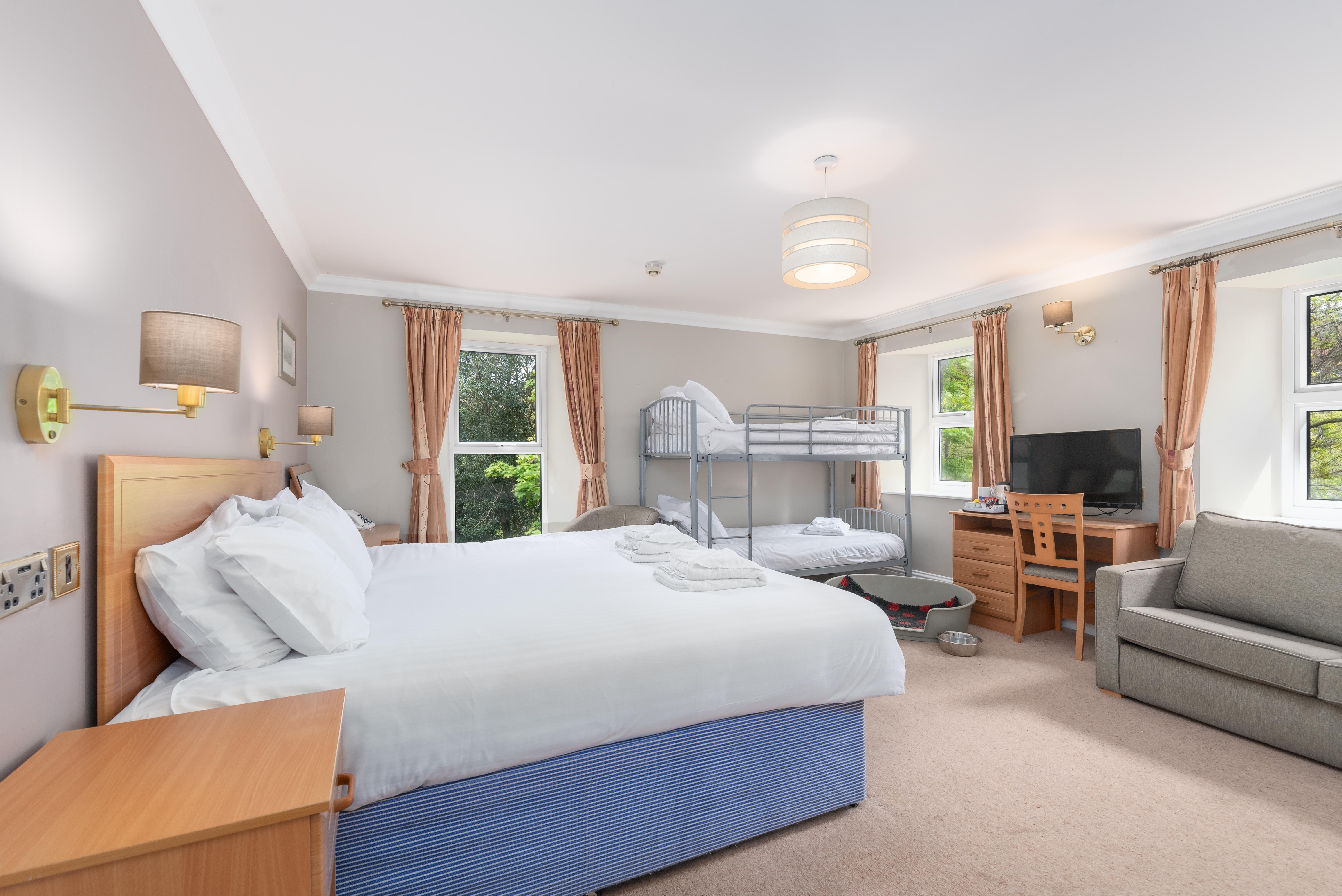 Hotel Manor 3*