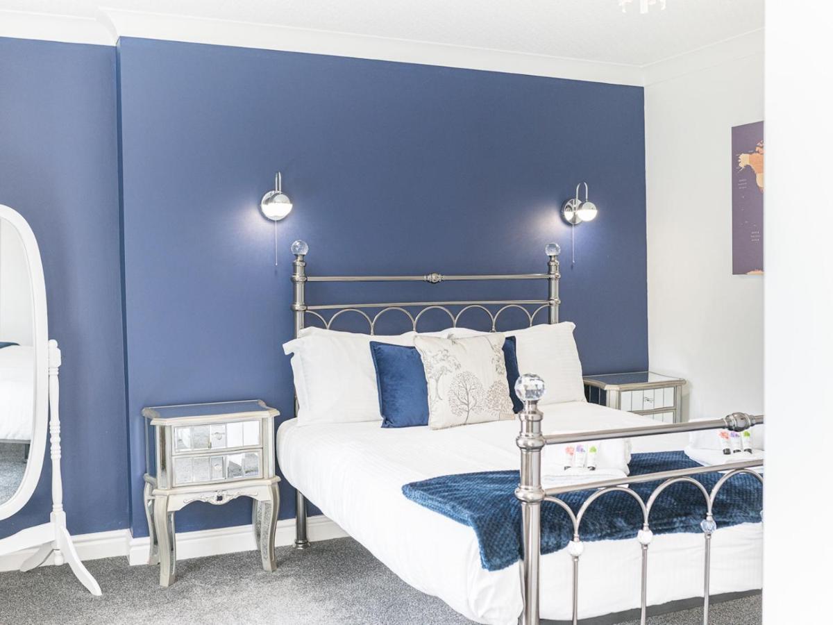 Pass The Keys Two Bed With Parking Near Bowness Centre Holiday home Windermere