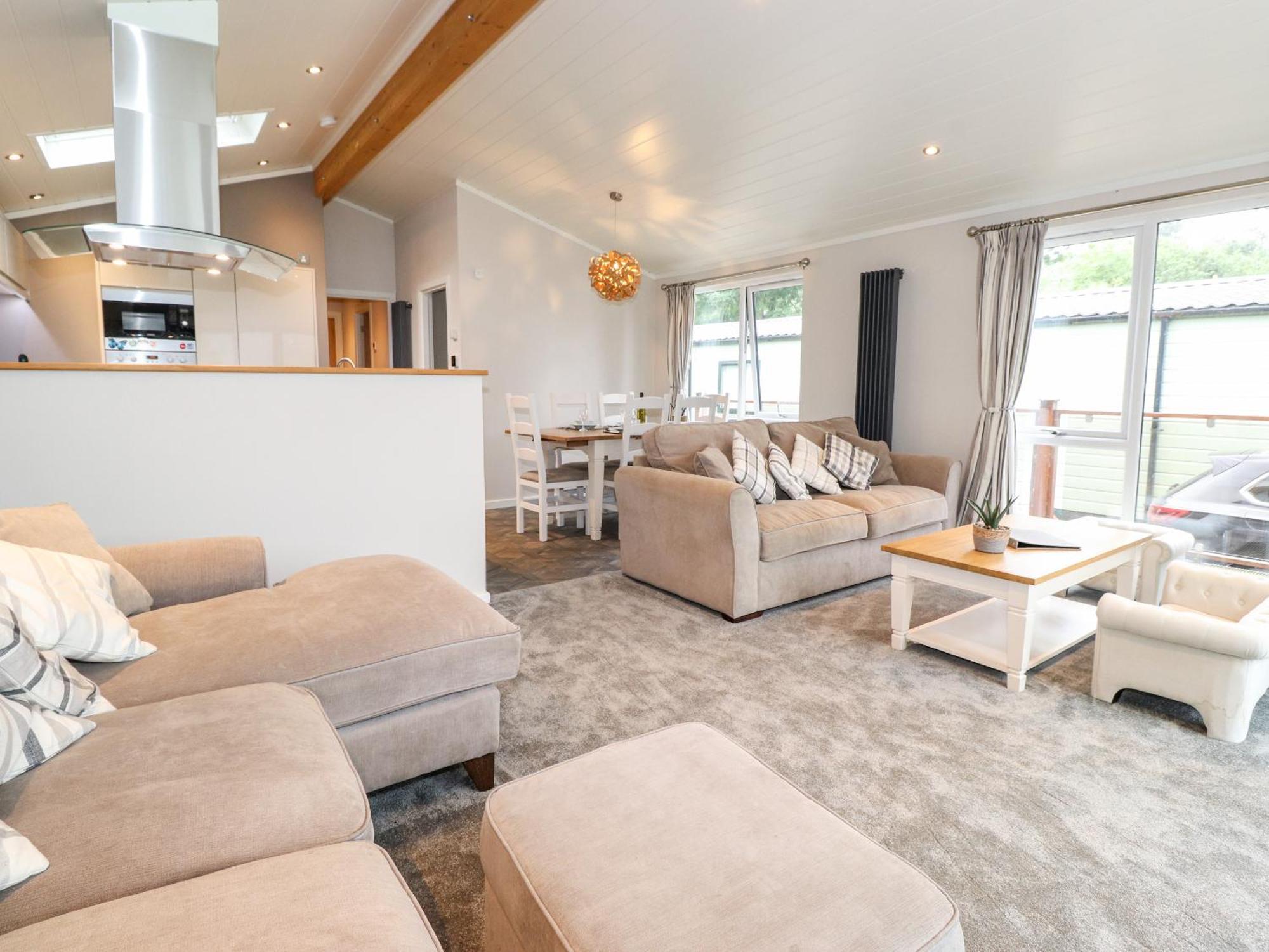 Loubi's Lakeside Windermere