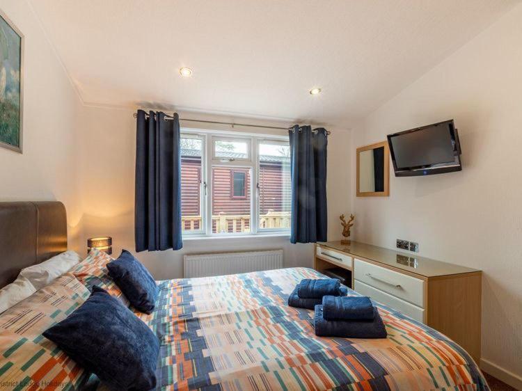 Retreat - White Cross Bay Chalet *