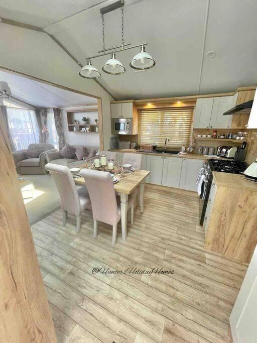 Hartland - White Cross Bay Chalet Windermere