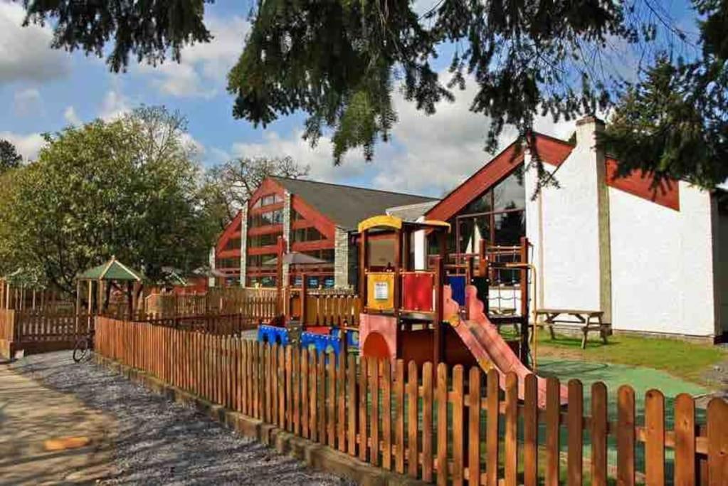 Jaw-dropping With Hot Tub On * Windermere