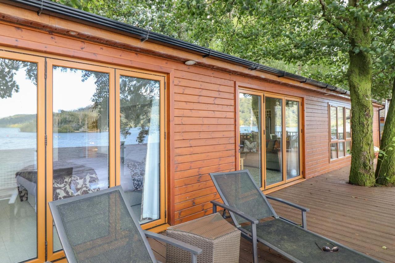 Holiday home Lakeside