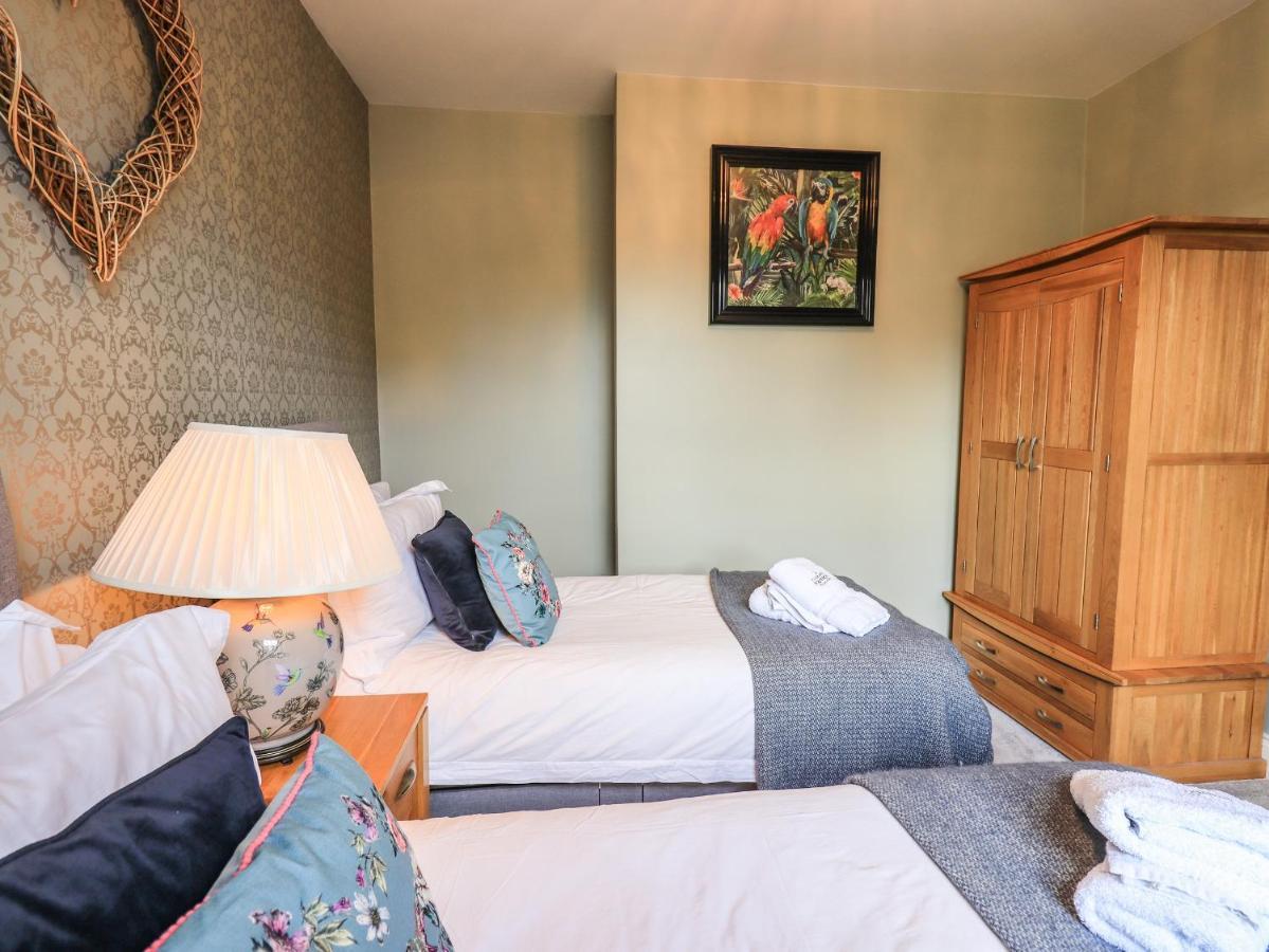 Woodlands Boutique * Windermere