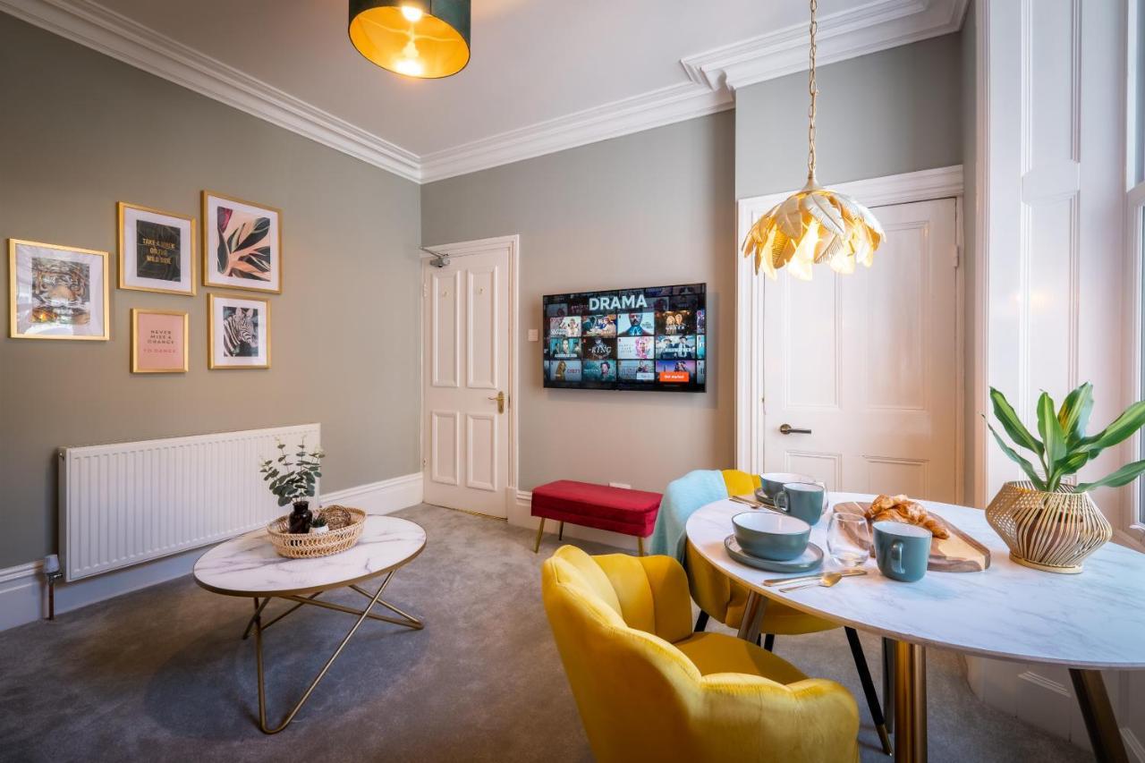 Mulberry Apartment *