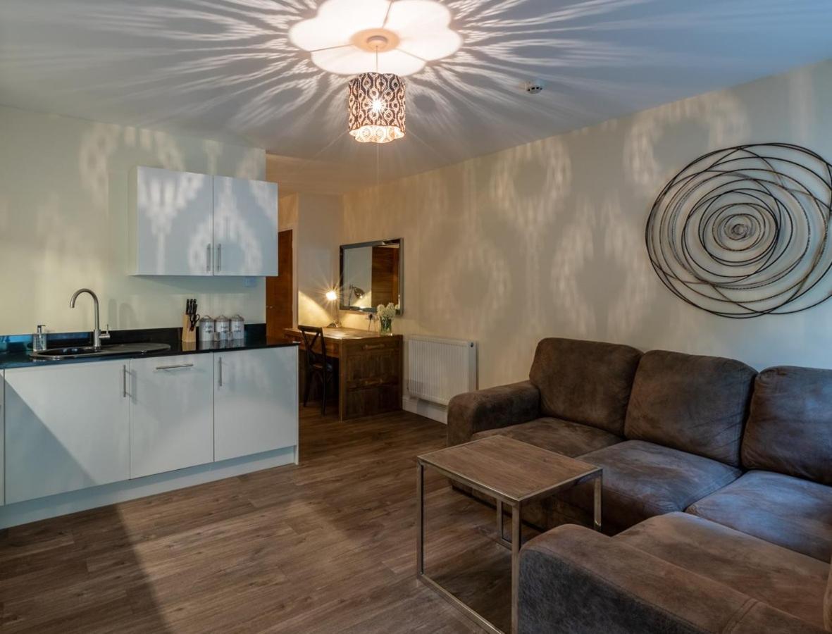 Lakes & Apartment Windermere
