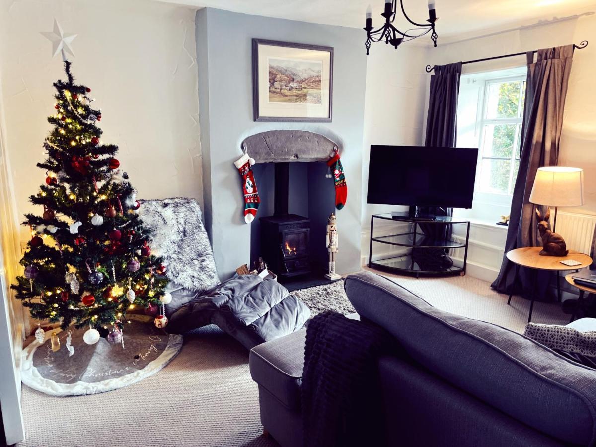 Quirky Cottage, Cosy Grade Ii Listed 2 Bed Troutbeck Bridge Apartment *