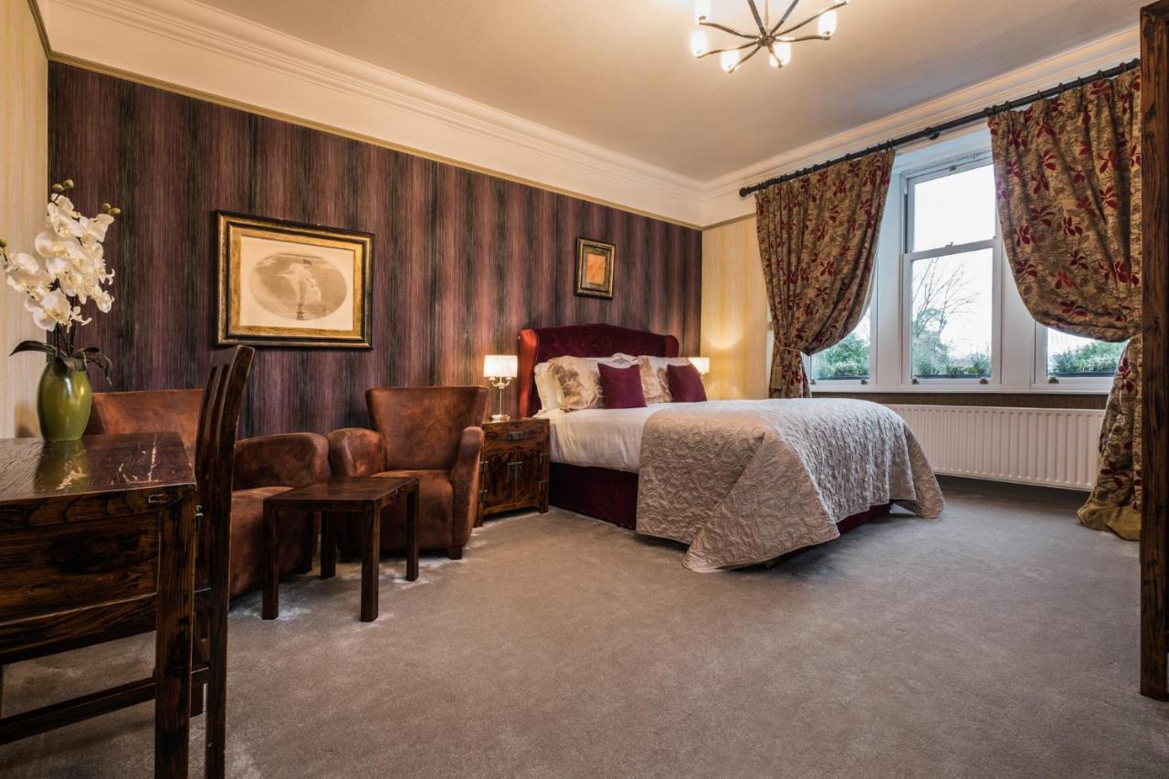 The Howbeck & The Retreat Incl Off-site Health Club And Parking Ev Point Available